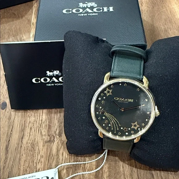 NWT Coach Watch with Green Strap and Gold Starry Face - Picture 5 of 9